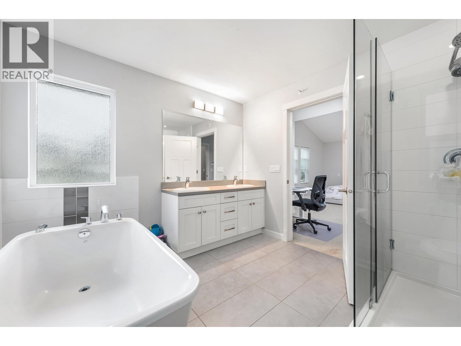24375 112 AVENUE, Maple Ridge