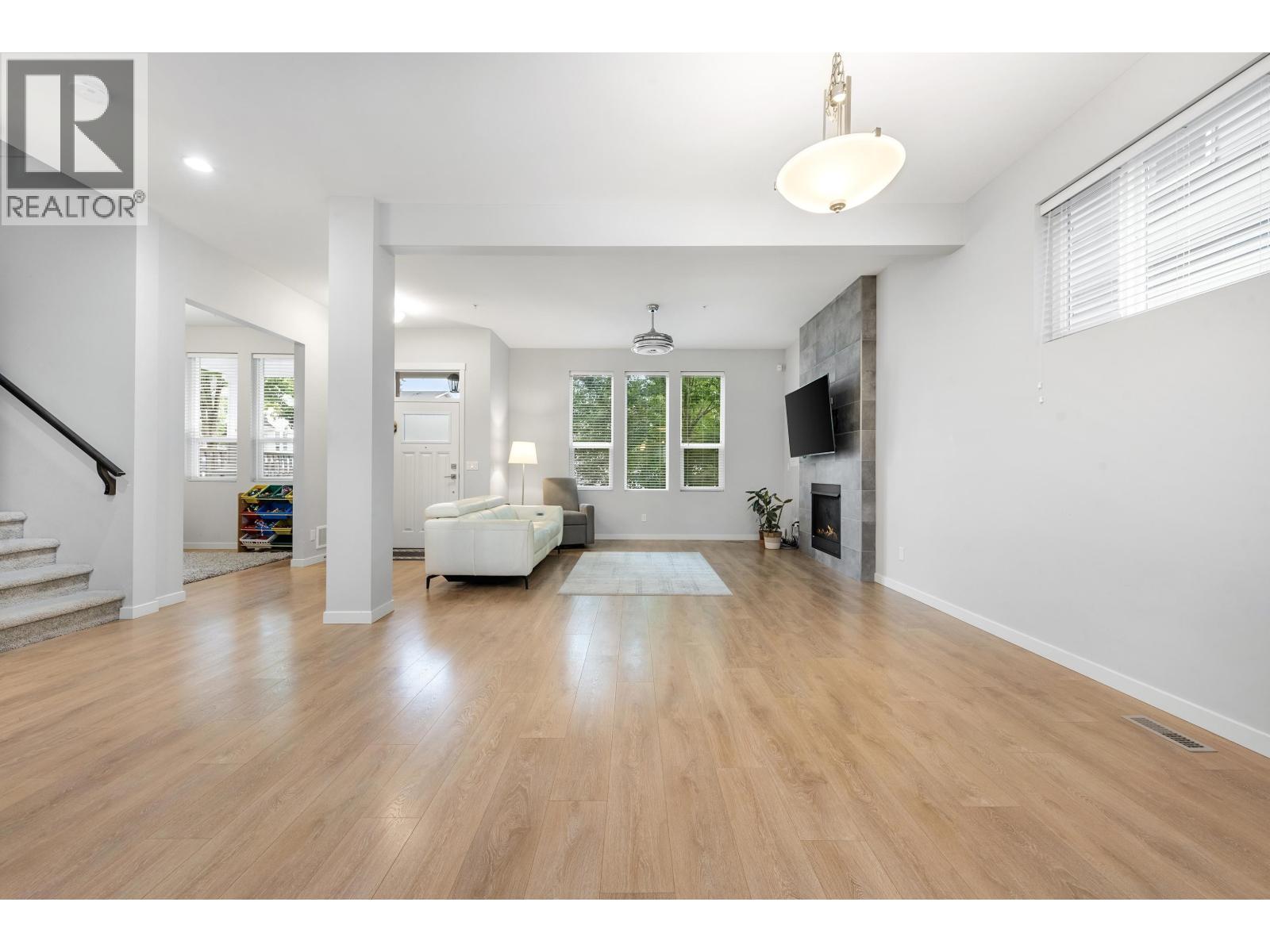 24375 112 AVENUE, Maple Ridge