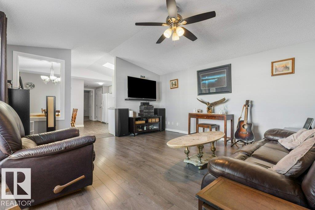 196 305 Calahoo Road, Spruce Grove