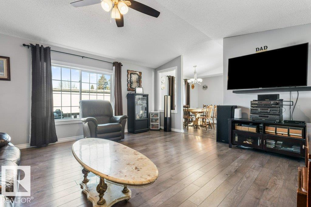 196 305 Calahoo Road, Spruce Grove