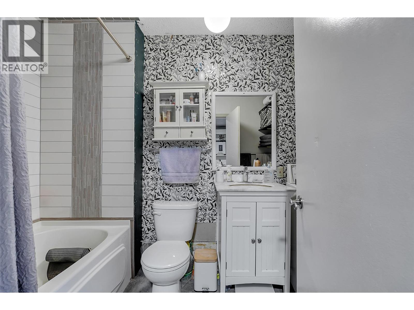  4055 McClain Road, Kelowna