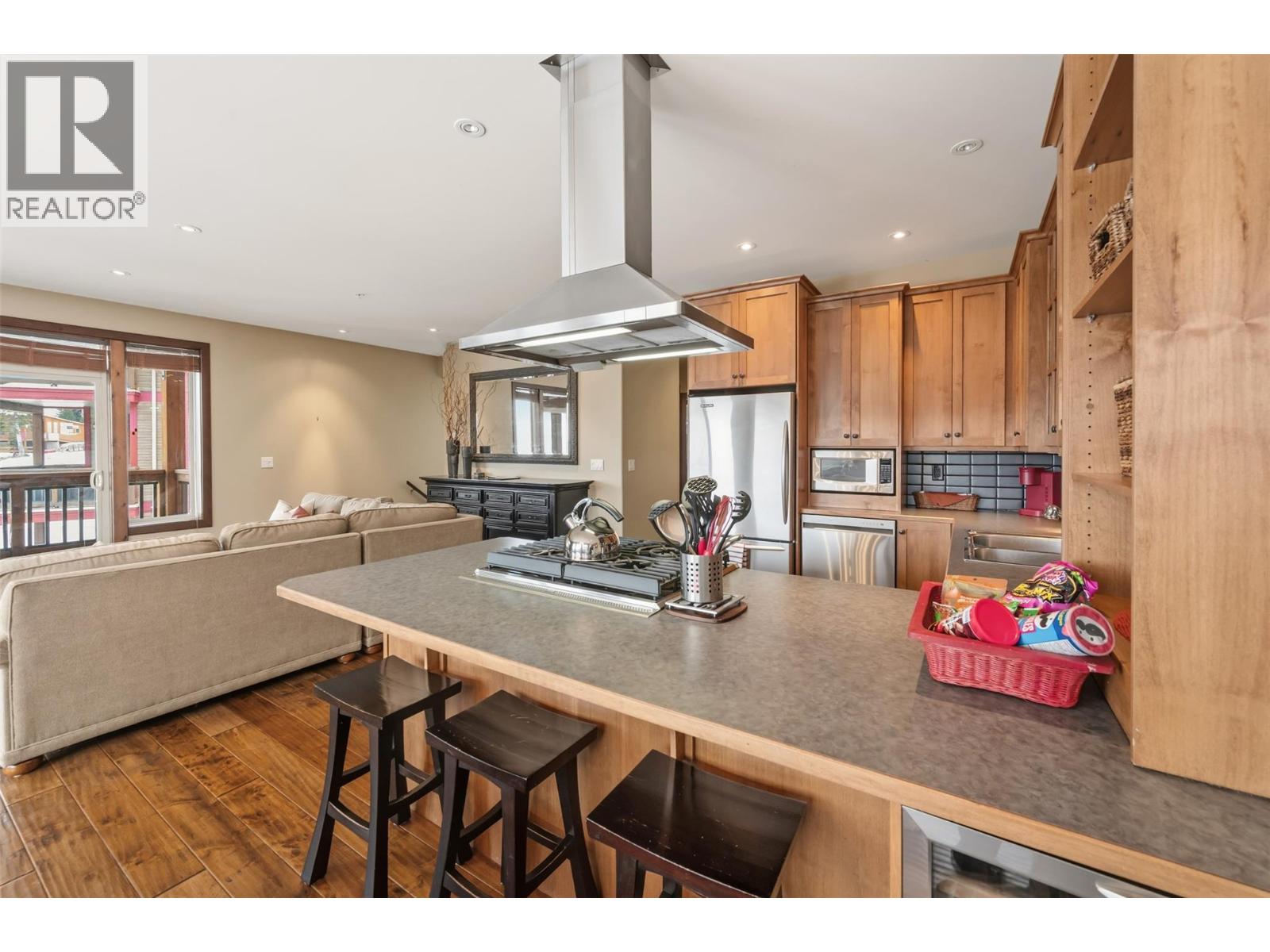 360 STRAYHORSE Road Unit# 31, Apex Mountain