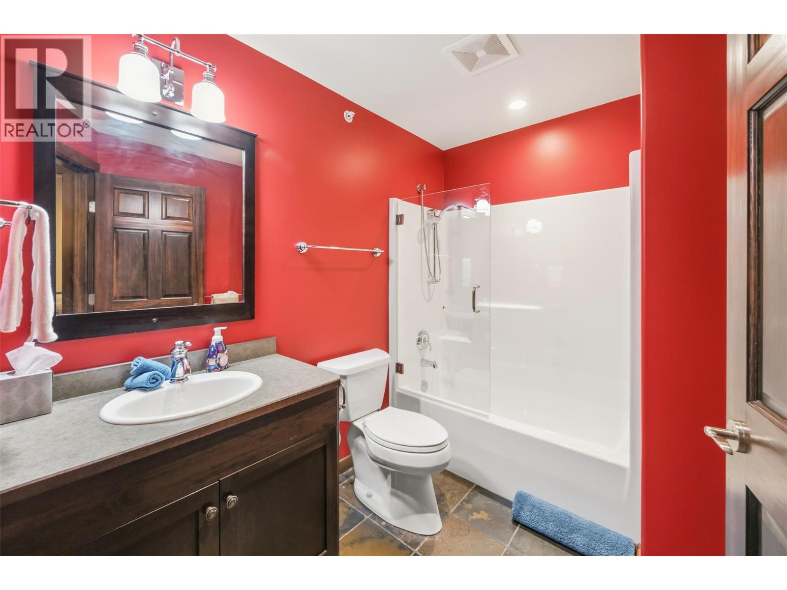 360 STRAYHORSE Road Unit# 31, Apex Mountain