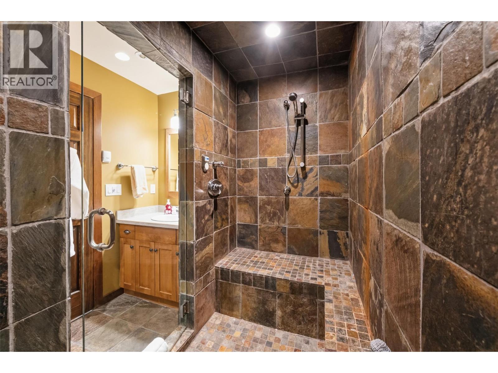 360 STRAYHORSE Road Unit# 31, Apex Mountain