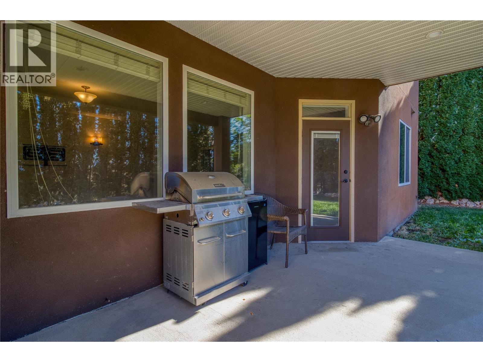  1084 Hume Avenue, Kelowna