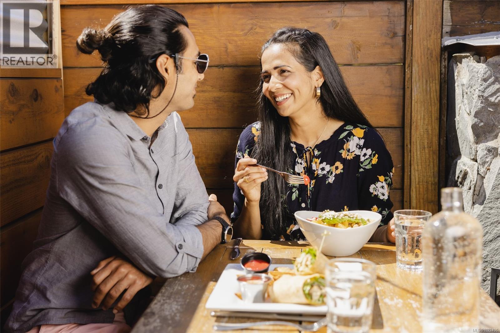 110 3226 Shelbourne Street, Saanich