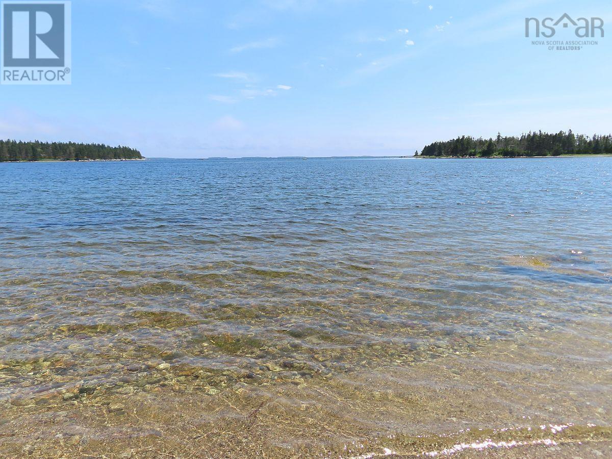 Property 19 of 32 of Lot 12 316 Hwy (English Harbour)