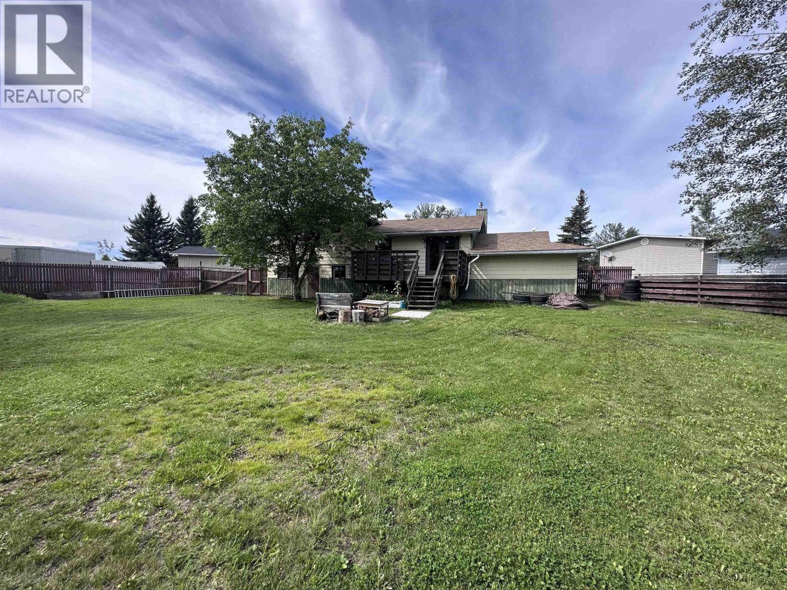 5216 TAMARACK CRESCENT, Fort Nelson