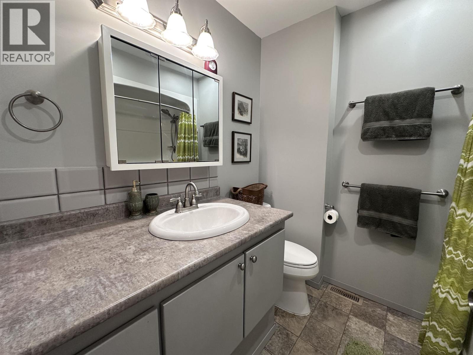 5216 TAMARACK CRESCENT, Fort Nelson