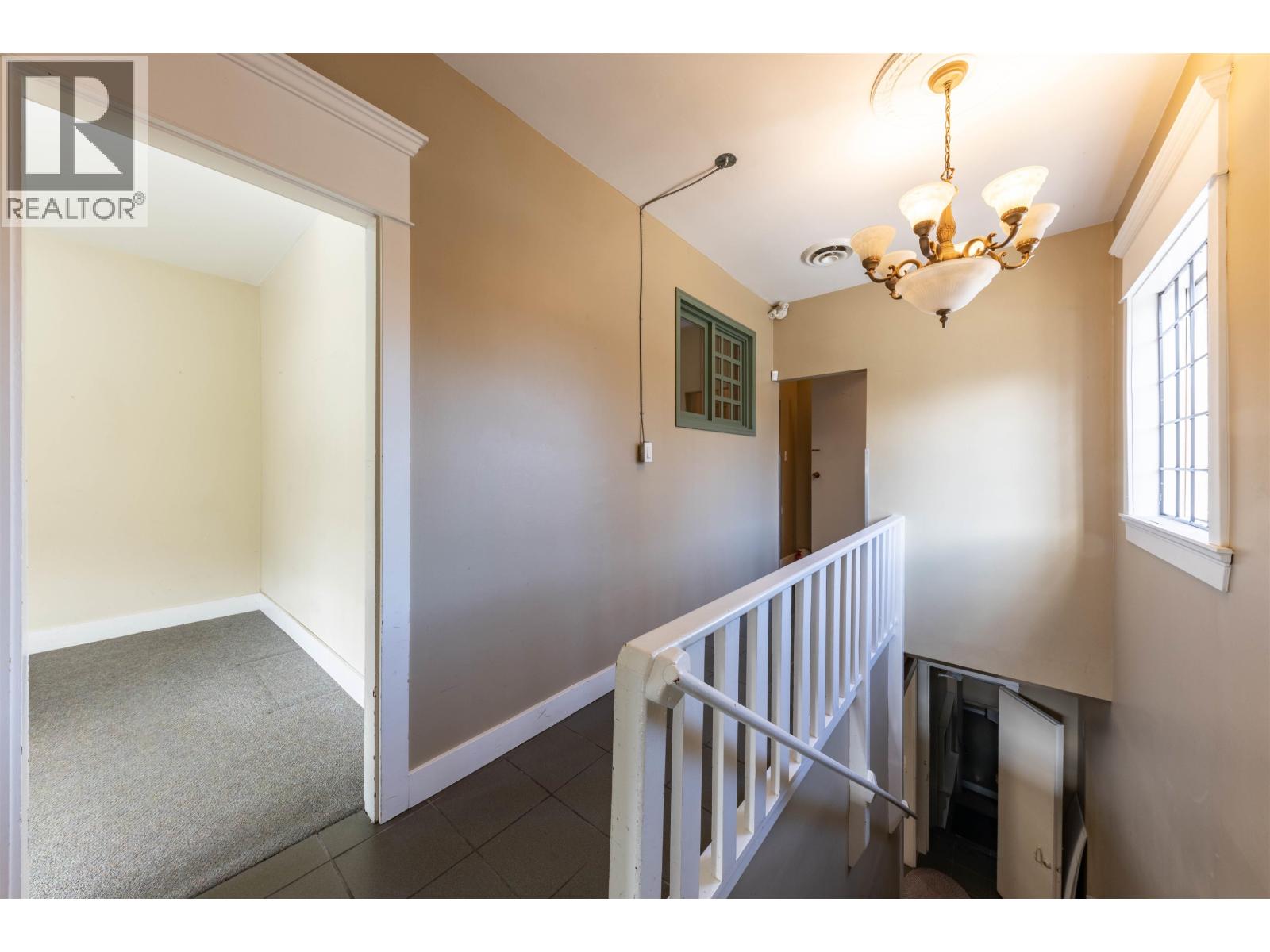 3607 W BROADWAY, Vancouver