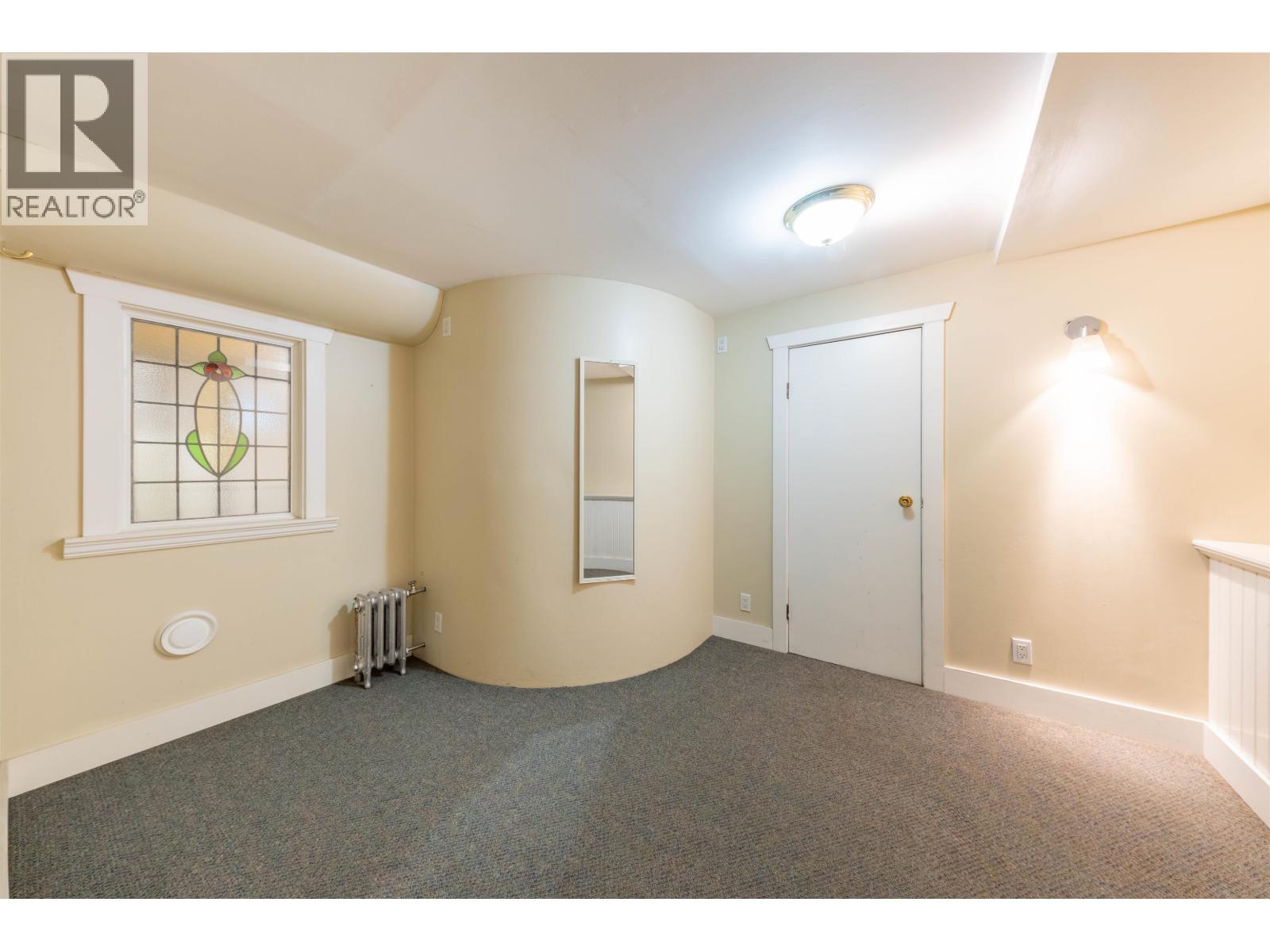 3607 W BROADWAY, Vancouver