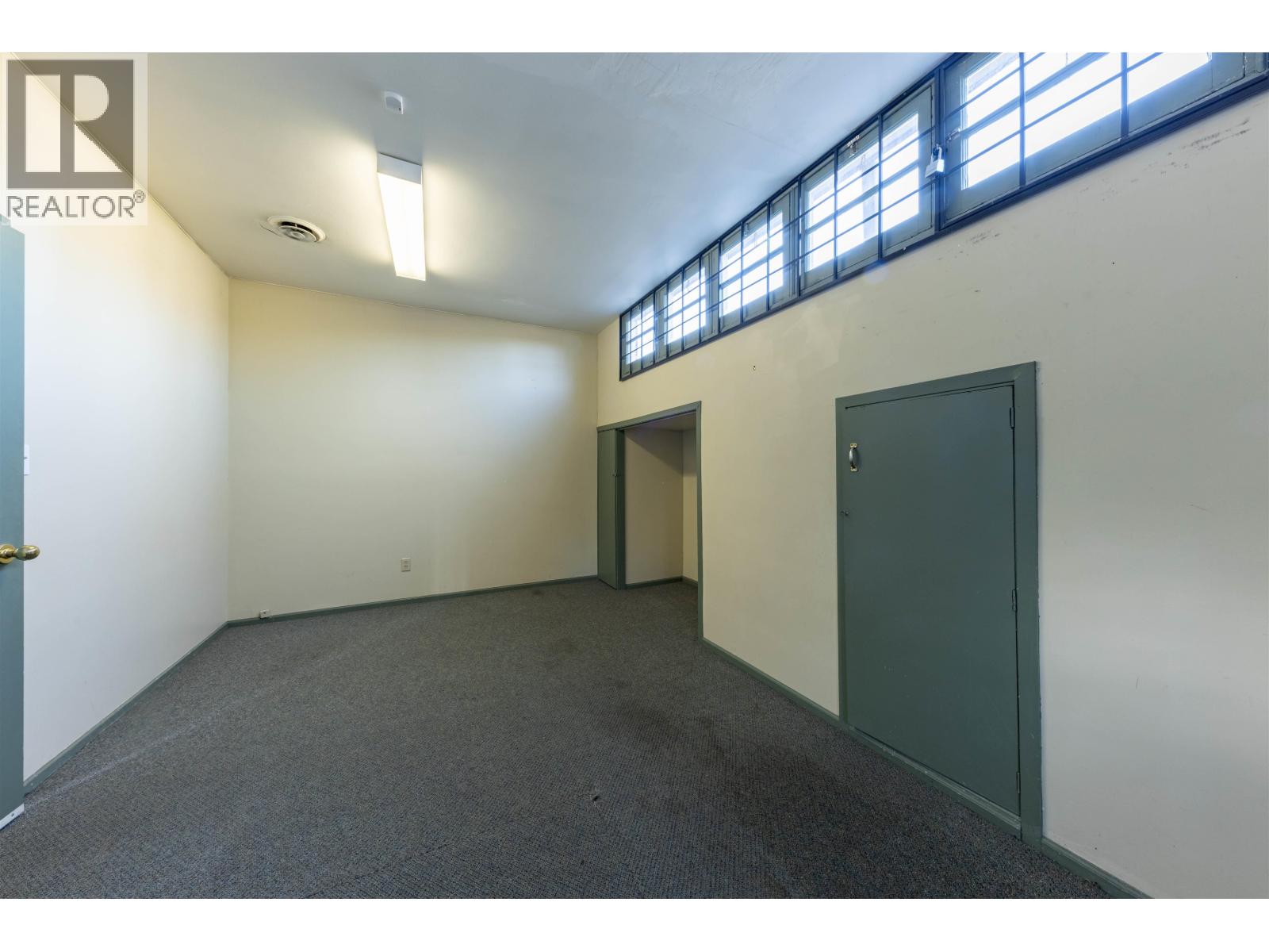 3607 W BROADWAY, Vancouver