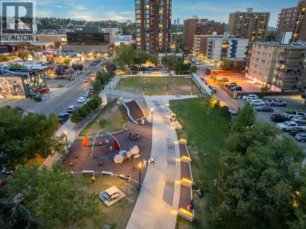 Single Family House Multi-level for Sale in    Street SW Beltline Calgary 