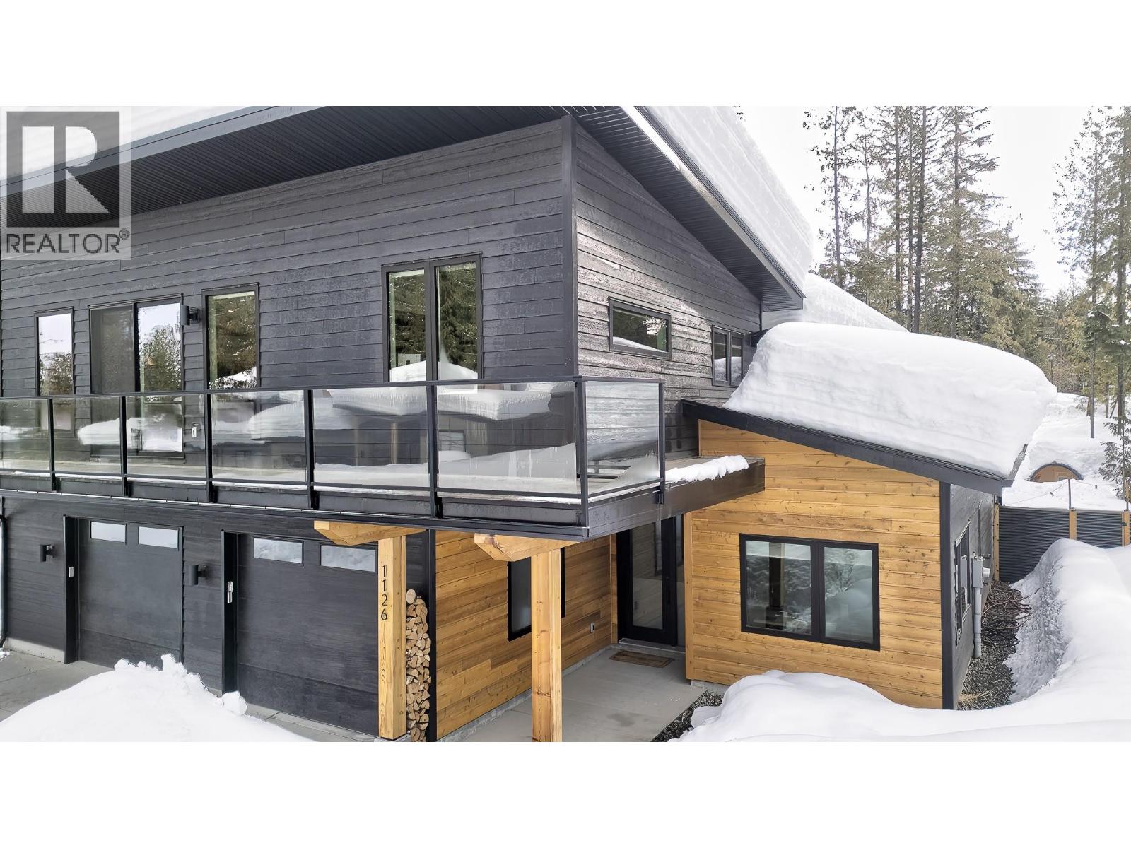 1126 CALDERA Road, Rossland