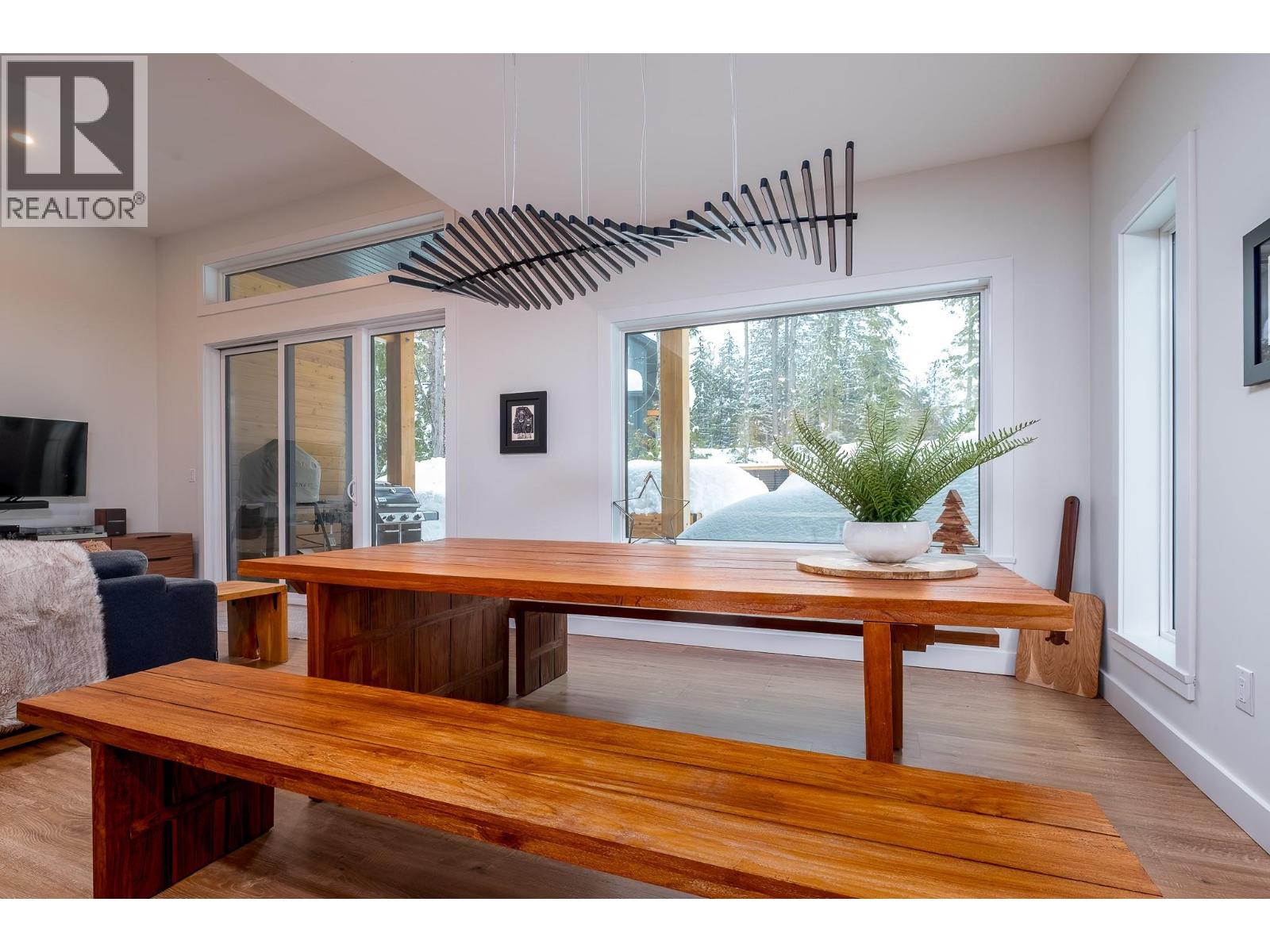 1126 CALDERA Road, Rossland