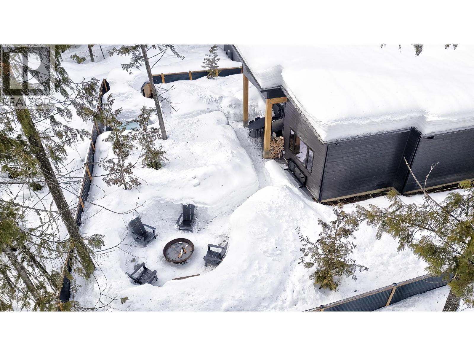 1126 CALDERA Road, Rossland