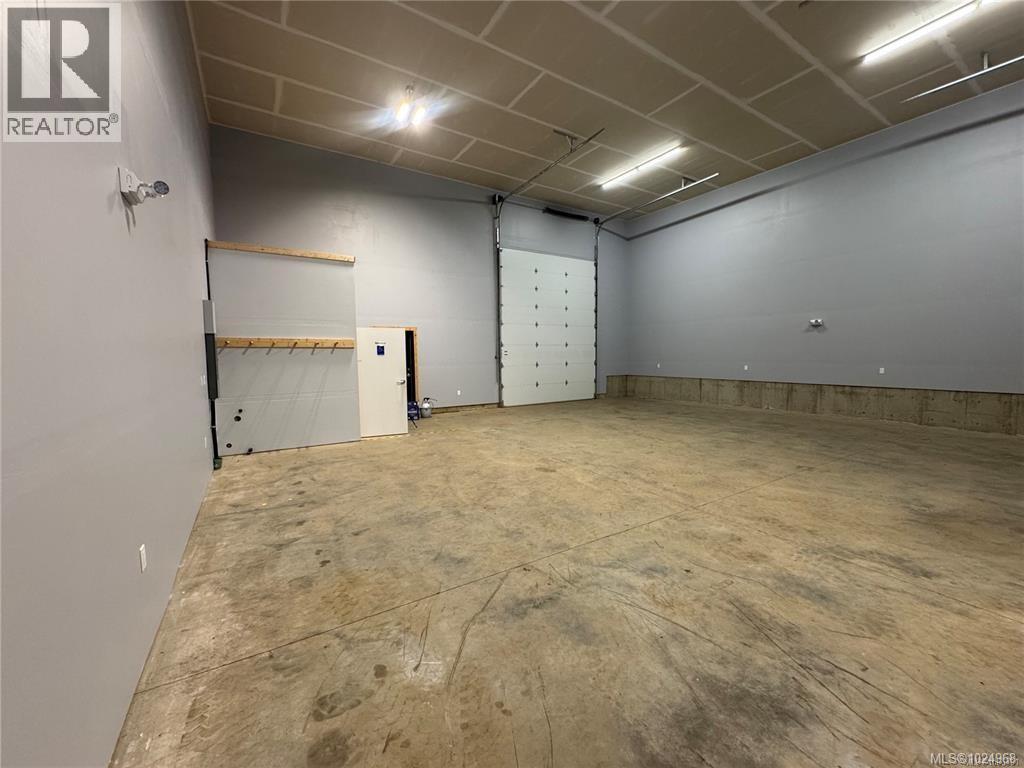 E 1607 Little River Rd, Comox