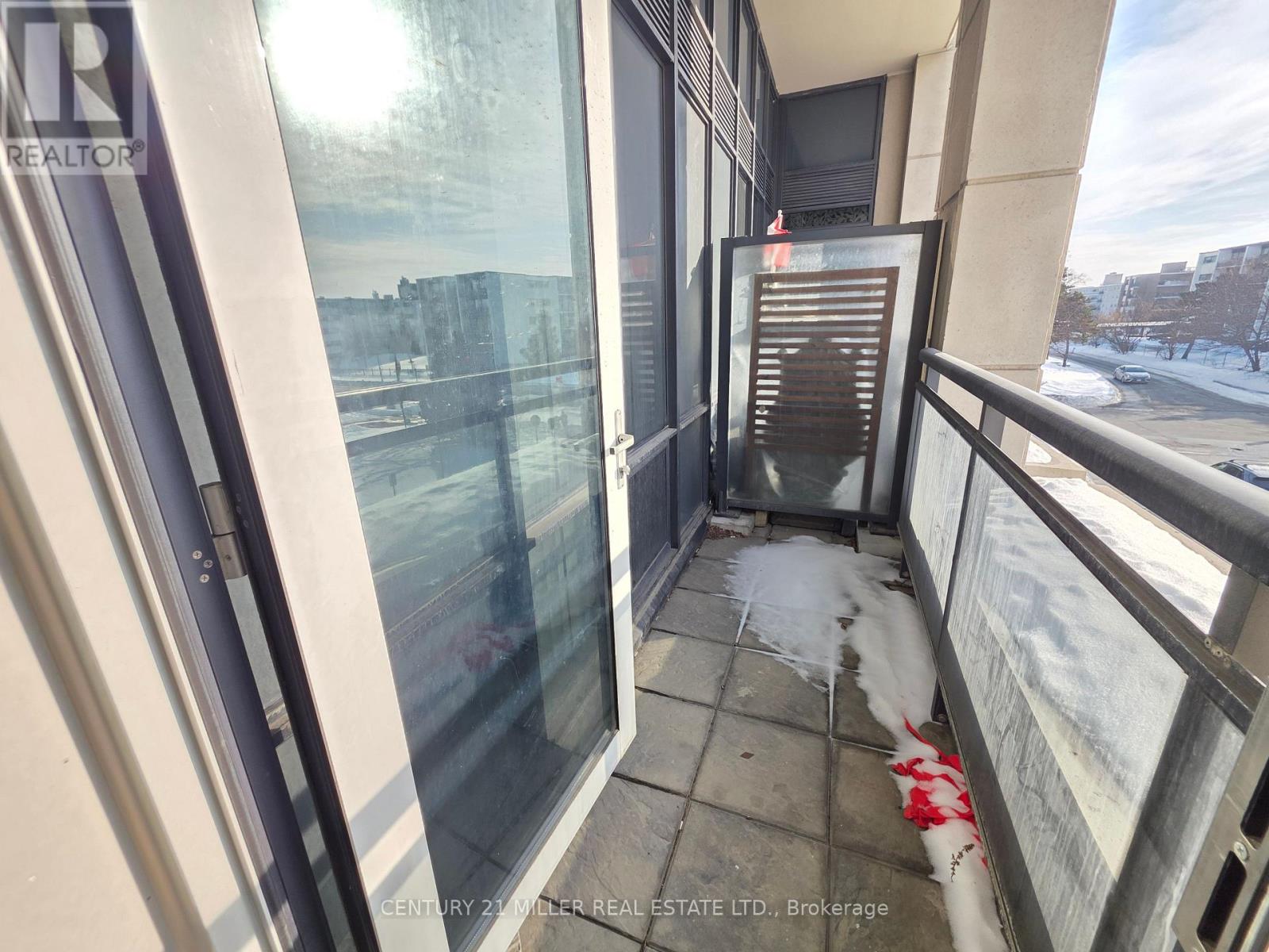 #111 6 EVA ROAD - 14