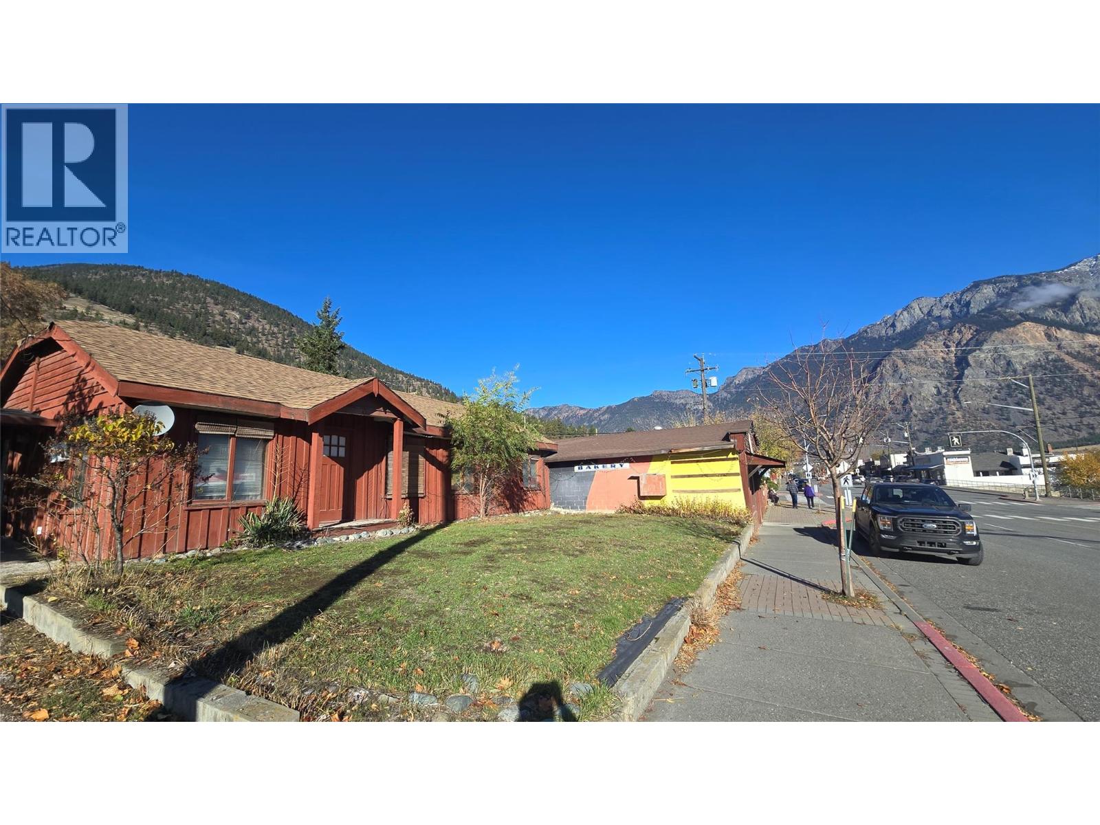 705 Main Street, Lillooet