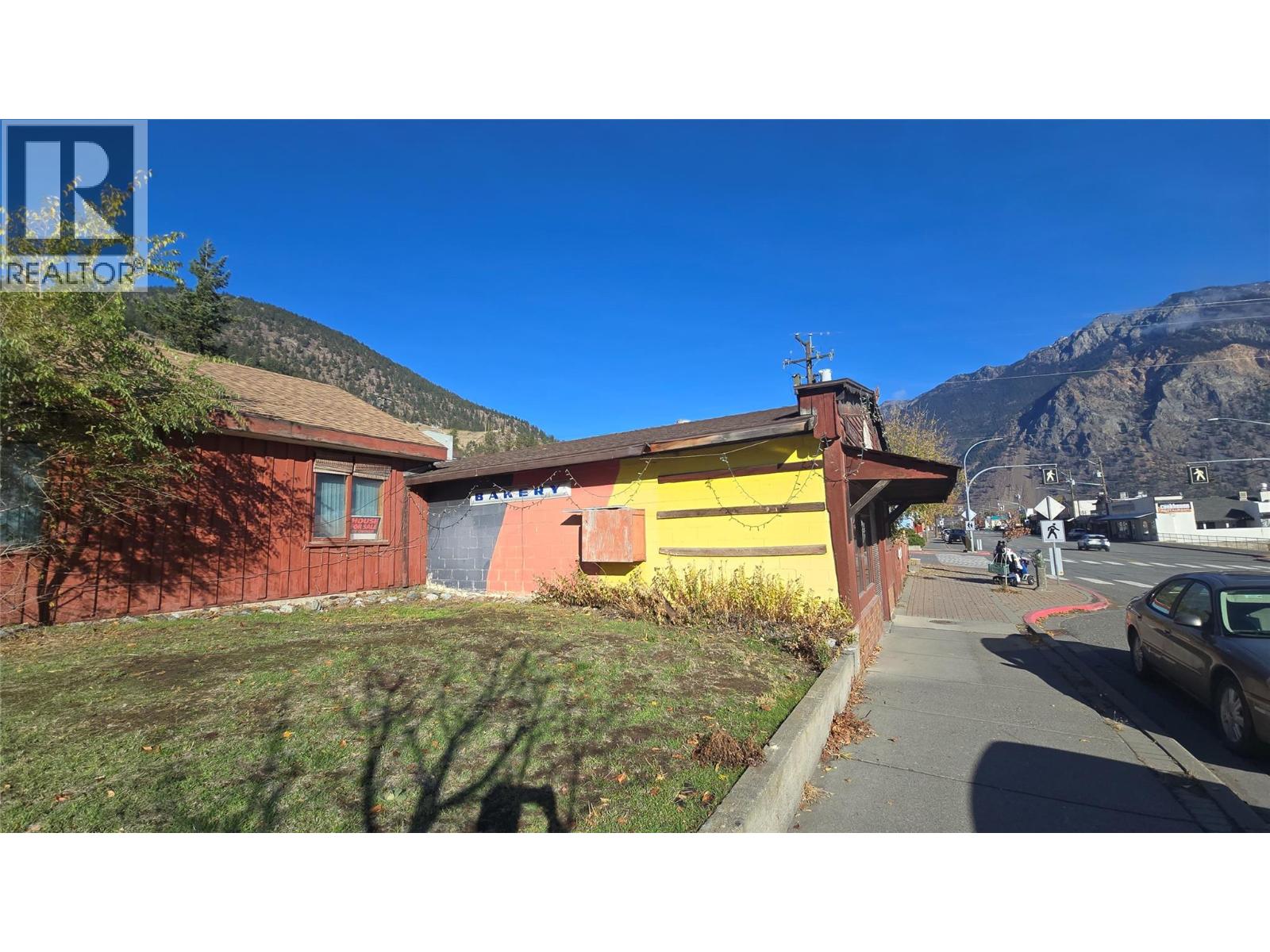 705 Main Street - 5