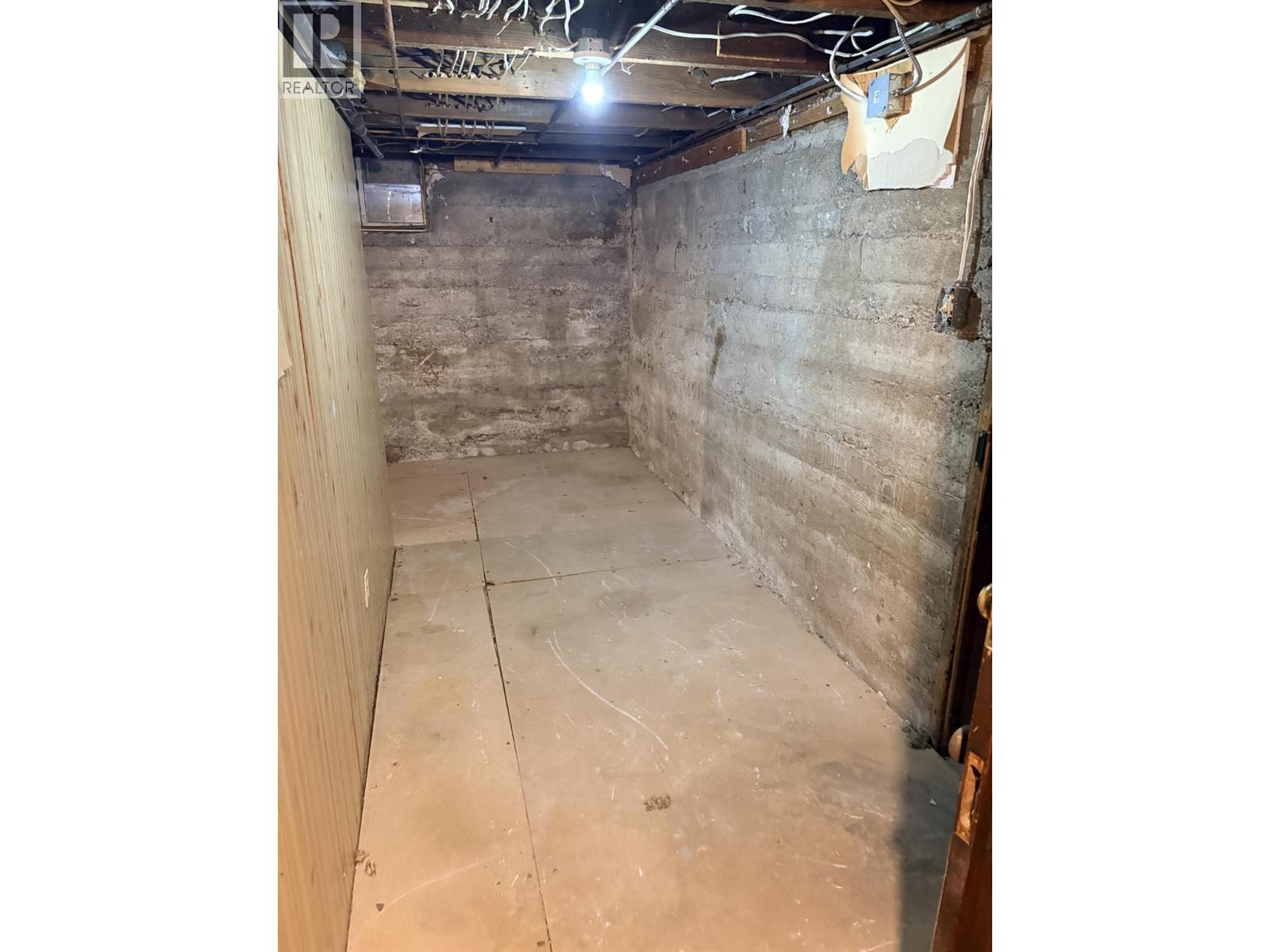 705 Main Street - 23