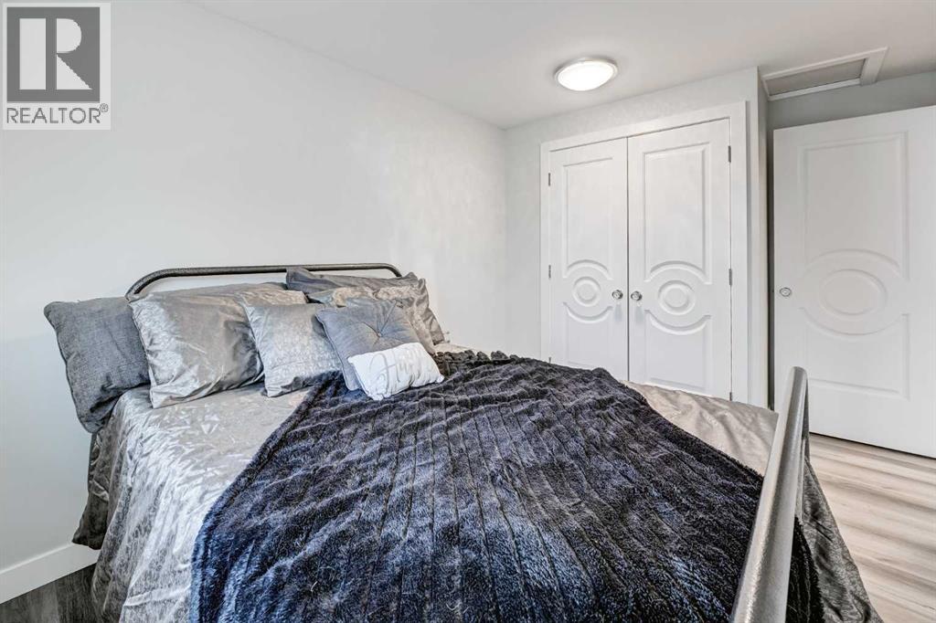 Single Family House for Sale in    Avenue SW Glamorgan Calgary 