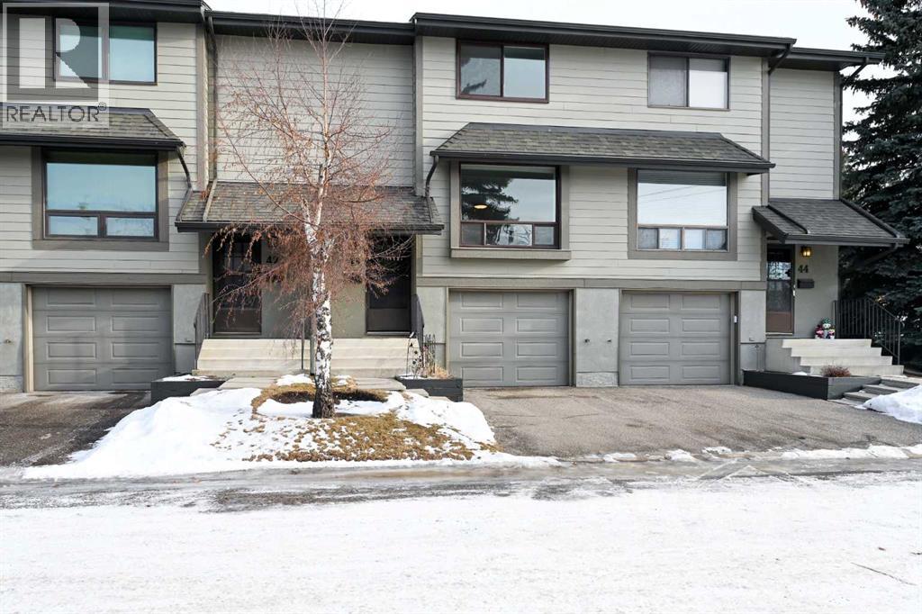 Single Family House for Sale in    Avenue SW Glamorgan Calgary 