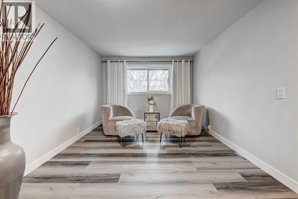 Single Family House for Sale in    Avenue SW Glamorgan Calgary 