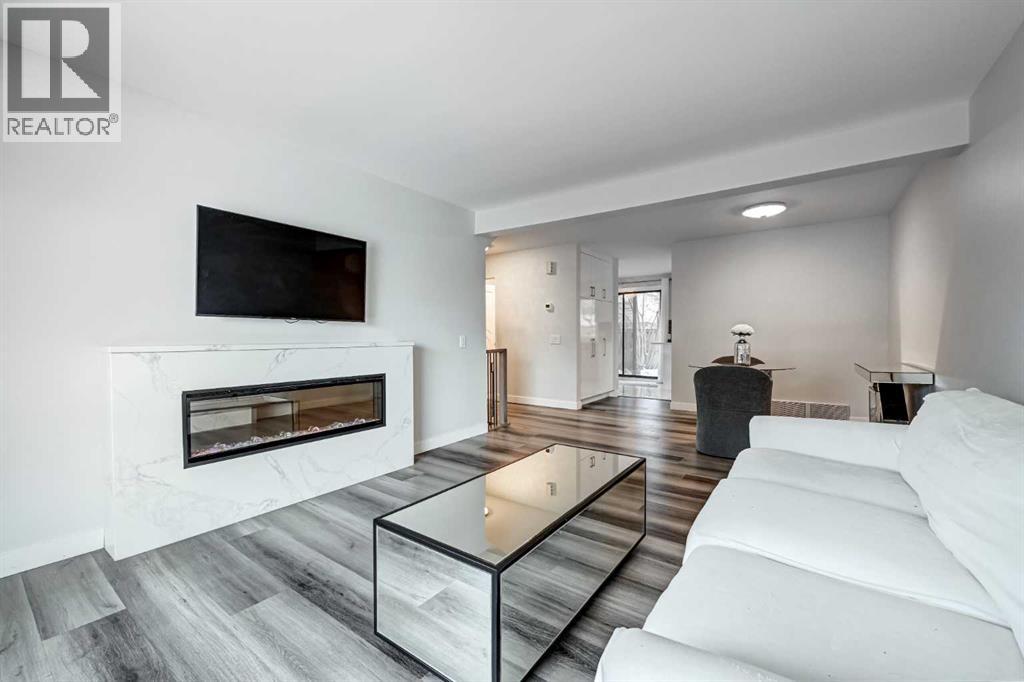 Single Family House for Sale in    Avenue SW Glamorgan Calgary 