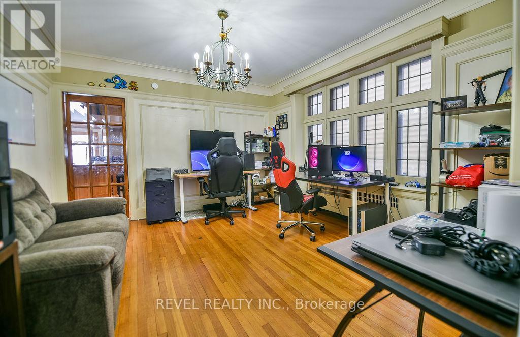 184 HEMLOCK STREET - 19