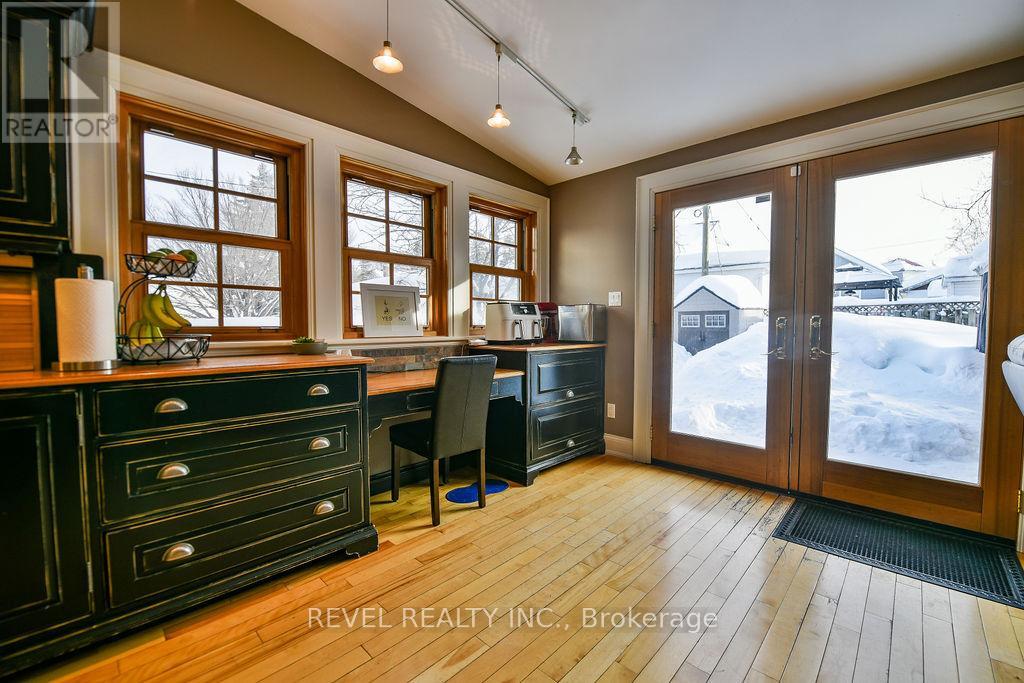 184 HEMLOCK STREET - 3
