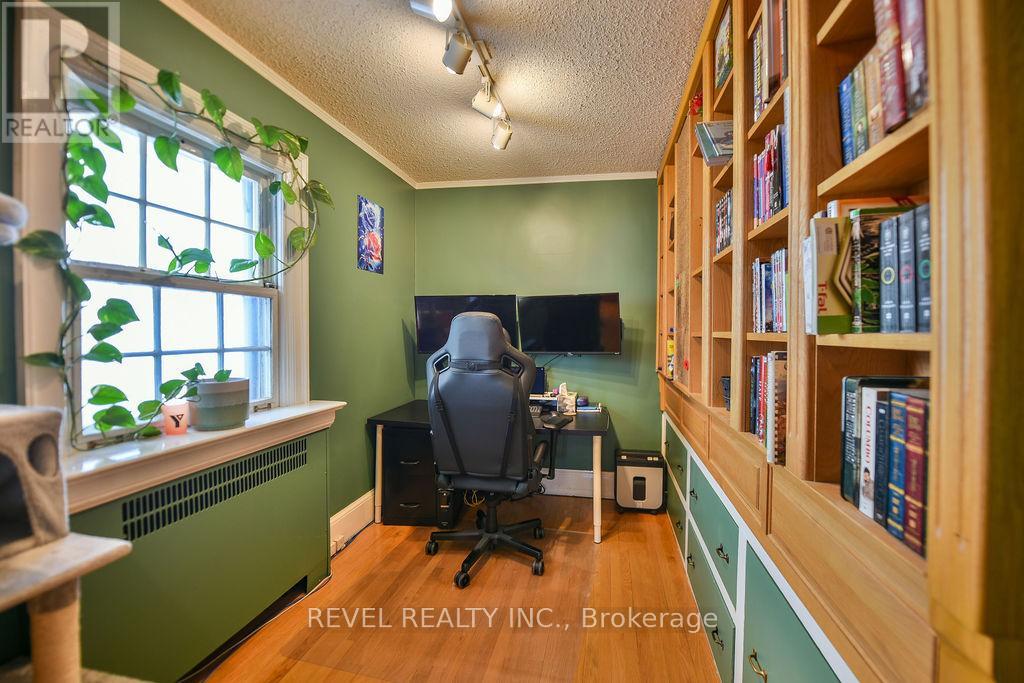 184 HEMLOCK STREET - 34
