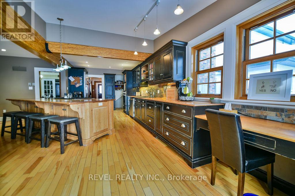 184 HEMLOCK STREET - 5