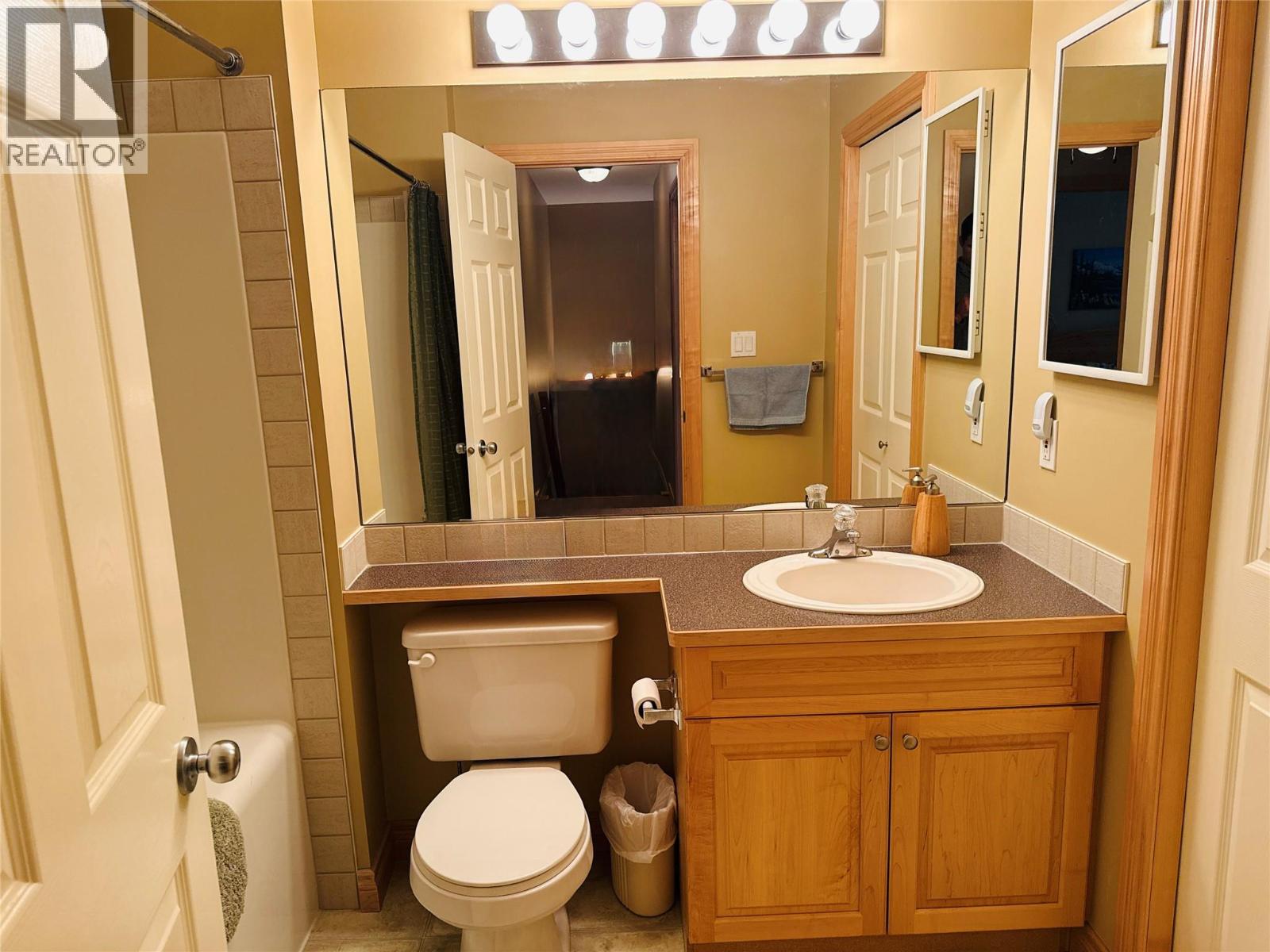 7599 EagleCrest Lane Unit# 109, Radium Hot Springs