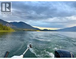 424 Galena Shores Drive, Galena Bay, BC V0G1R0 Photo 17
