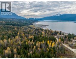 424 Galena Shores Drive, Galena Bay, BC V0G1R0 Photo 7