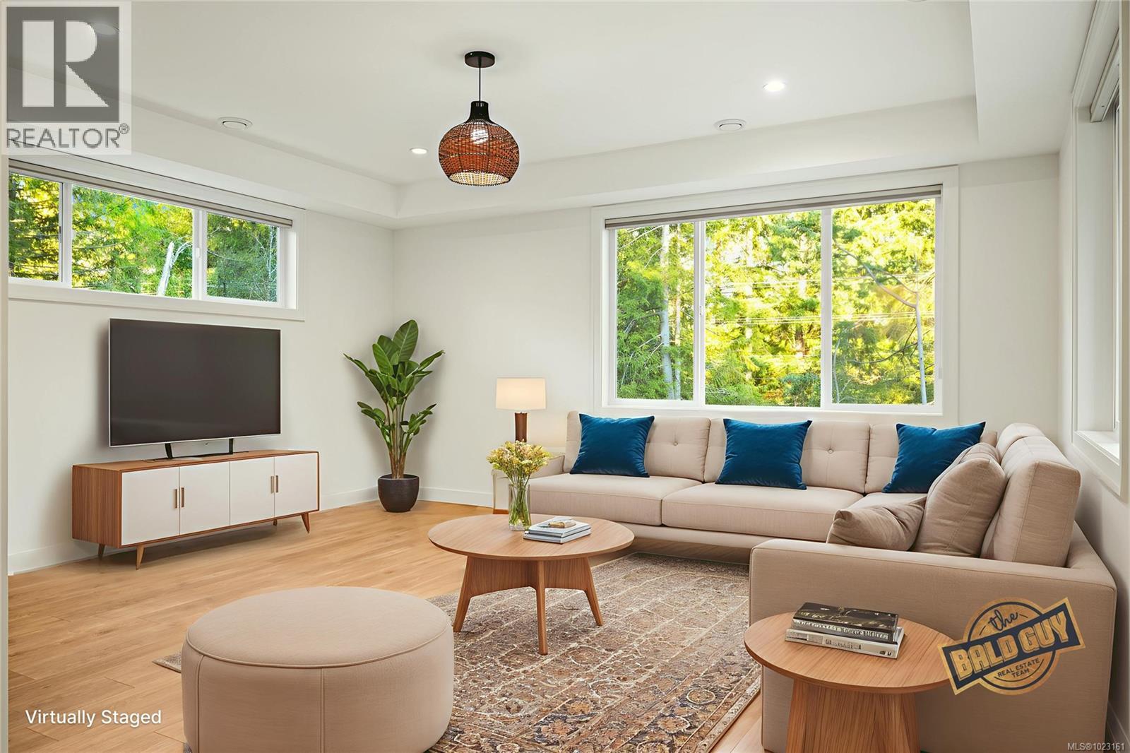 7227 Aulds Rd, Lantzville