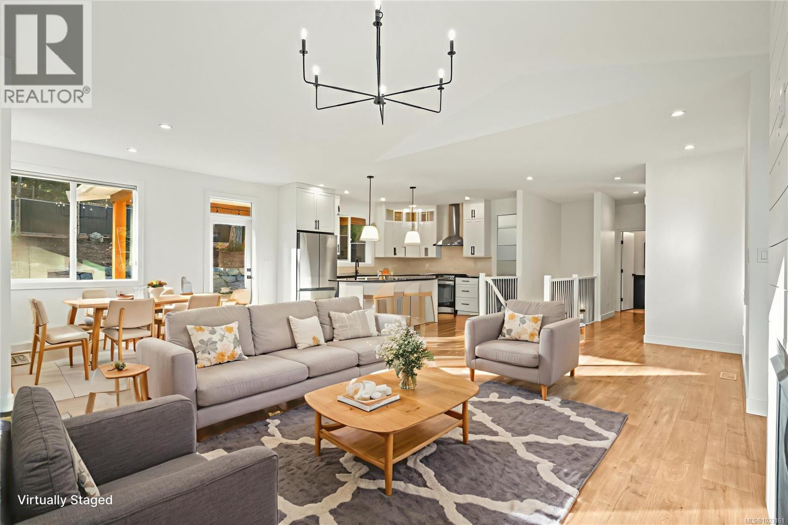 7227 Aulds Rd, Lantzville