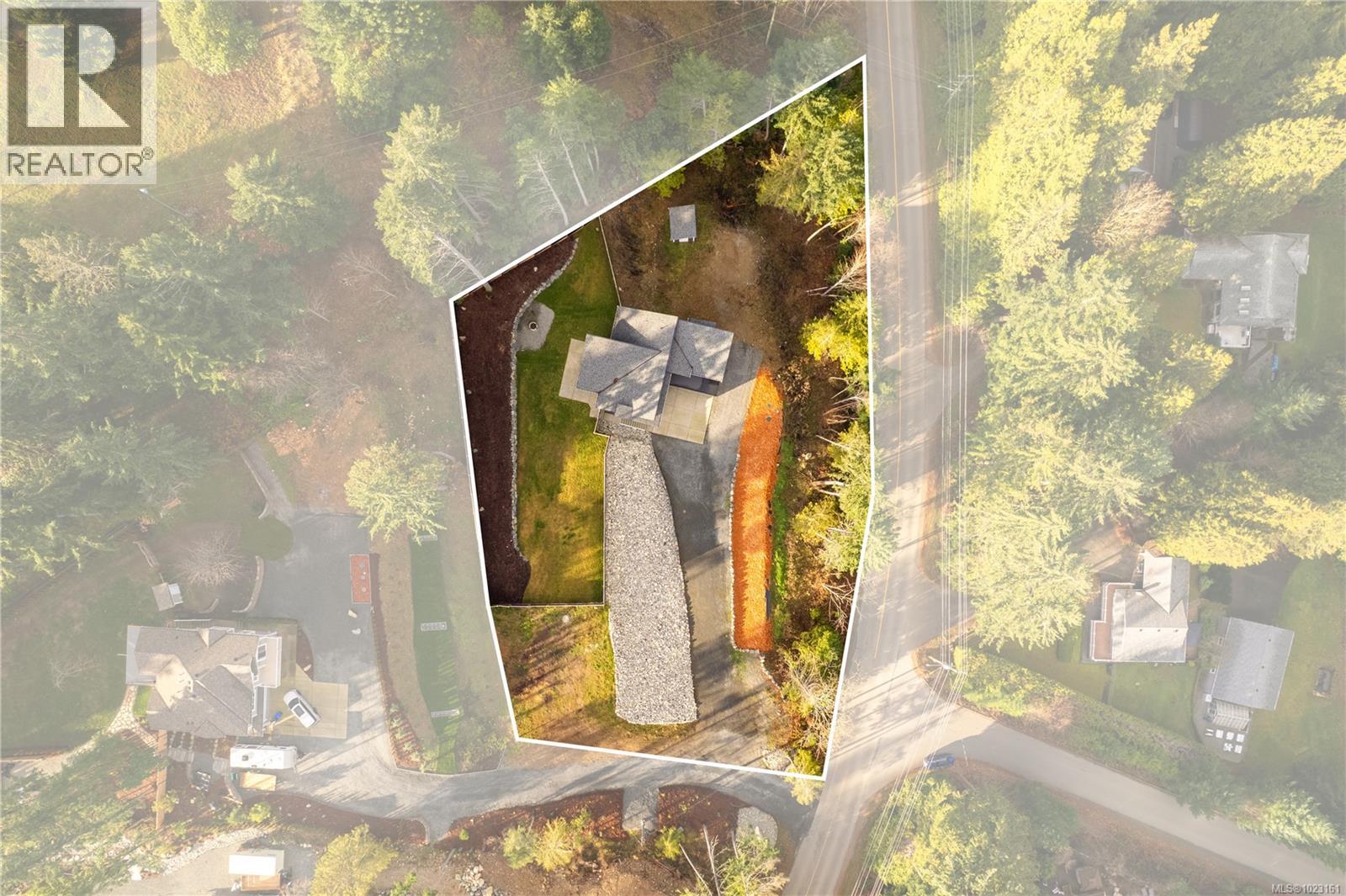 7227 Aulds Rd, Lantzville