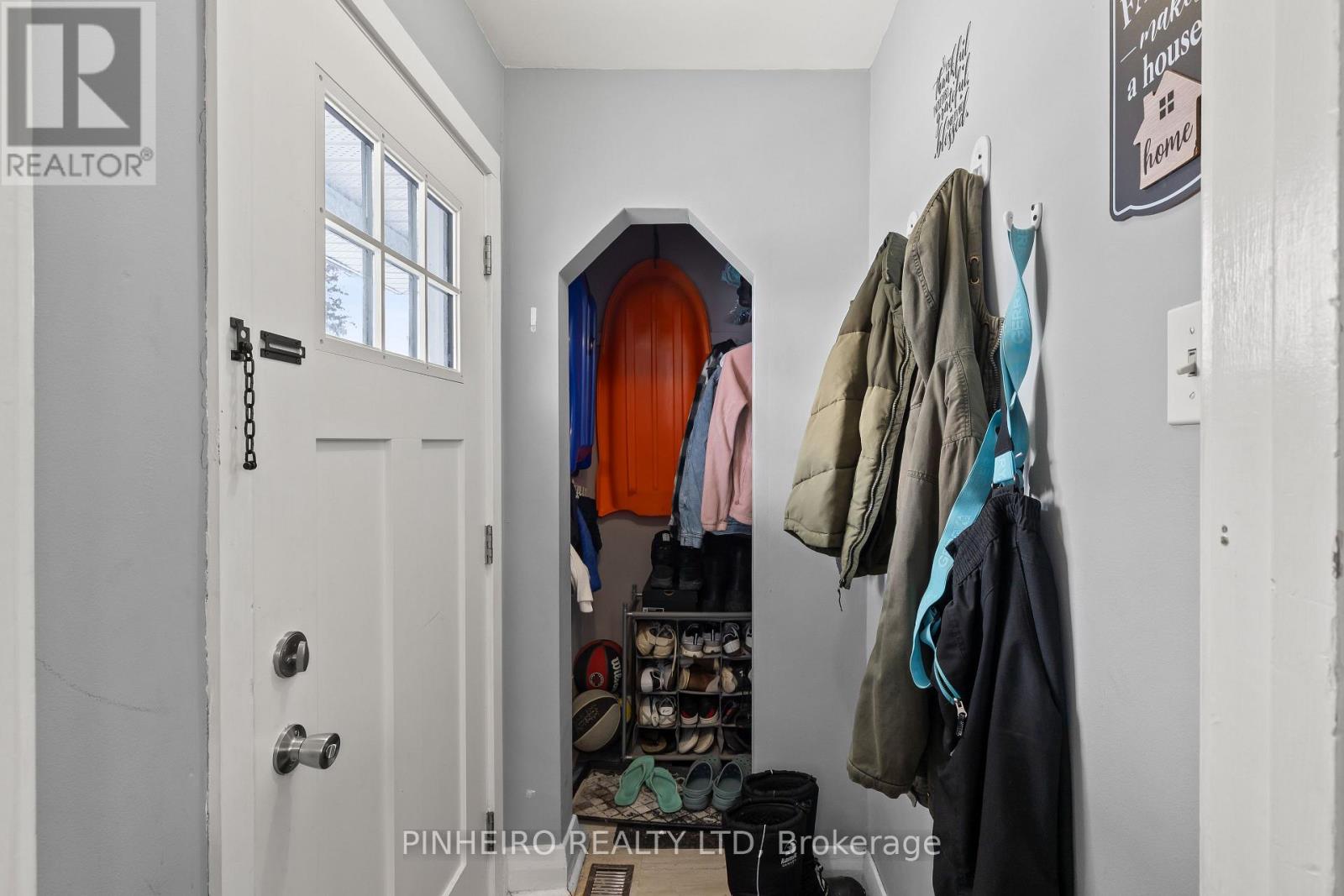 86 GILES STREET - 22