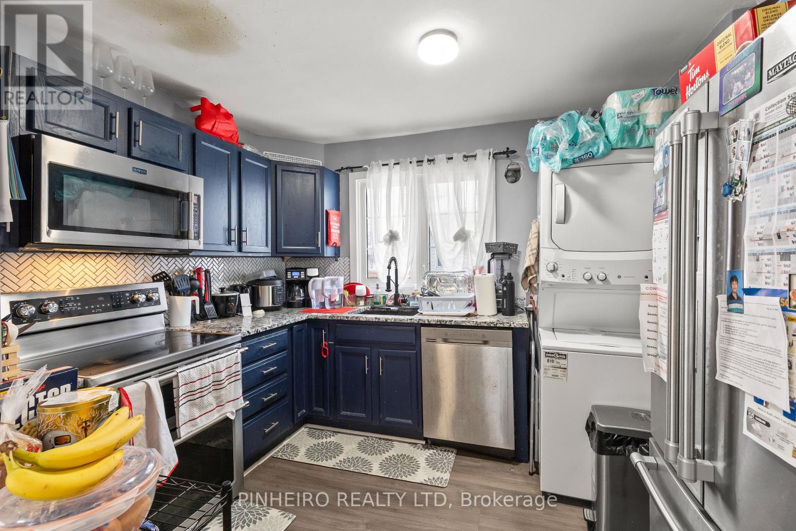86 GILES STREET - 3