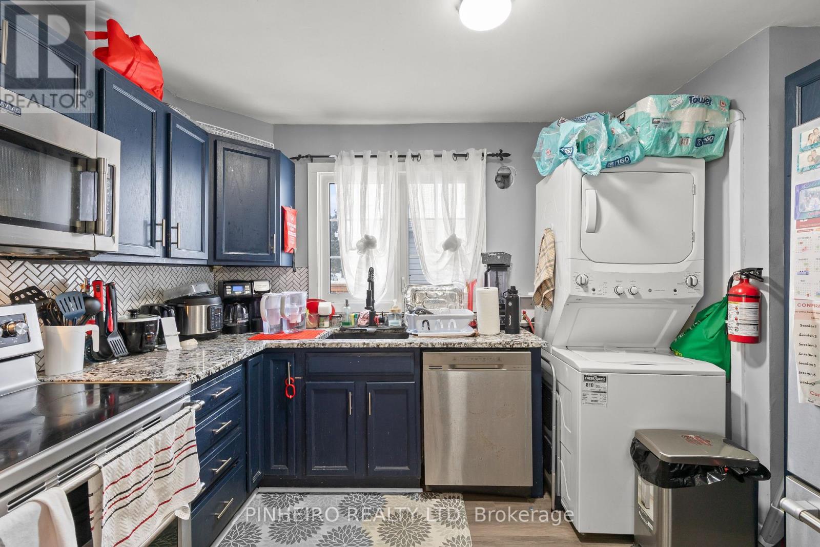 86 GILES STREET - 2