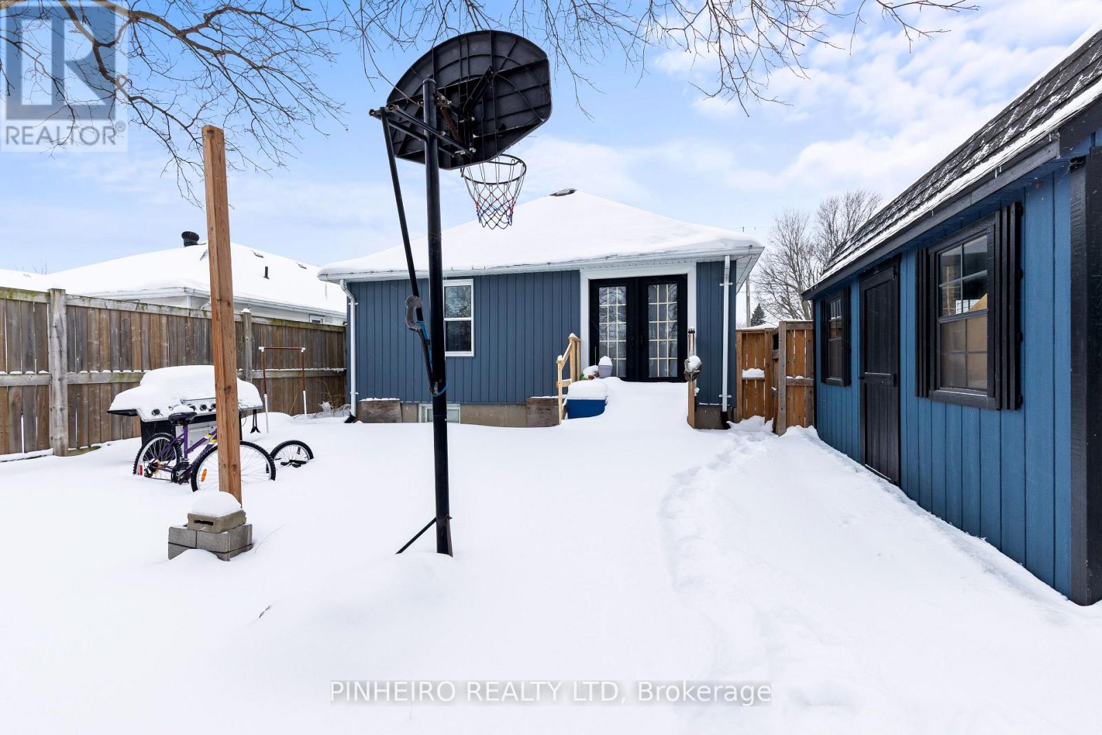 86 GILES STREET - 17