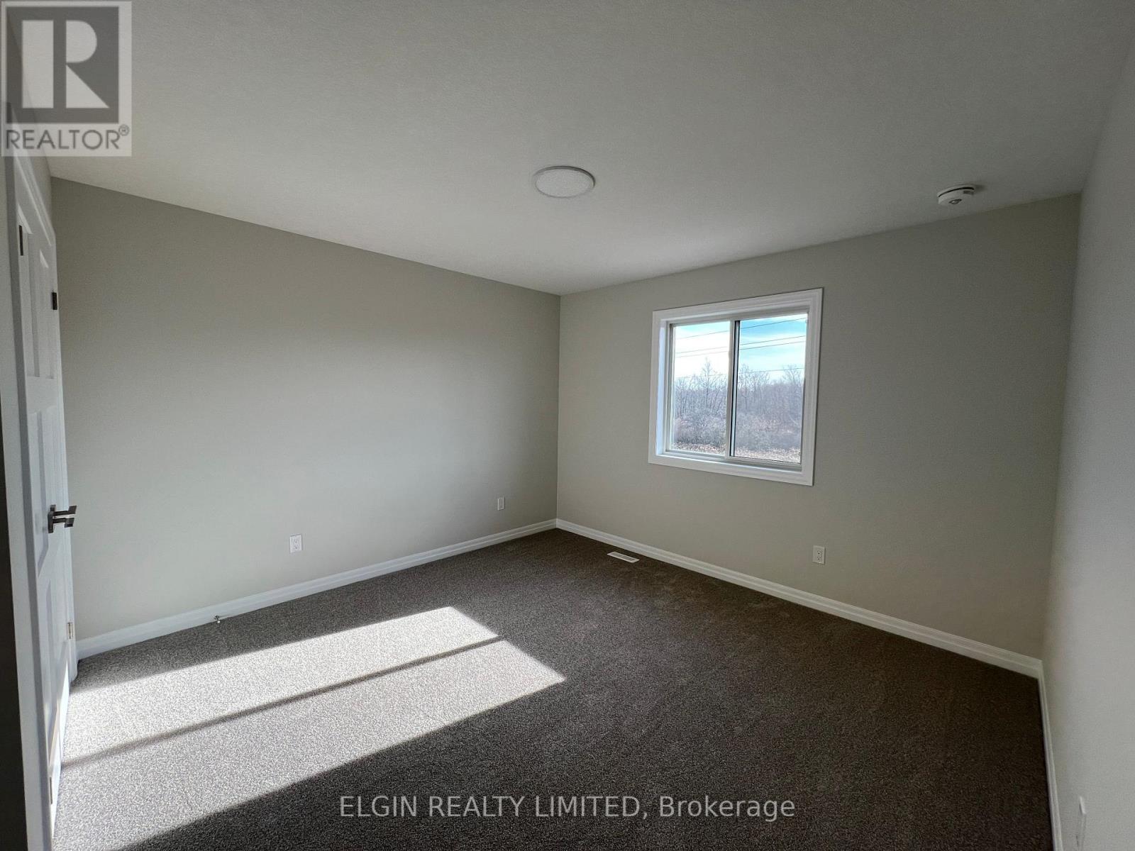 9 HORIZON COURT - 18