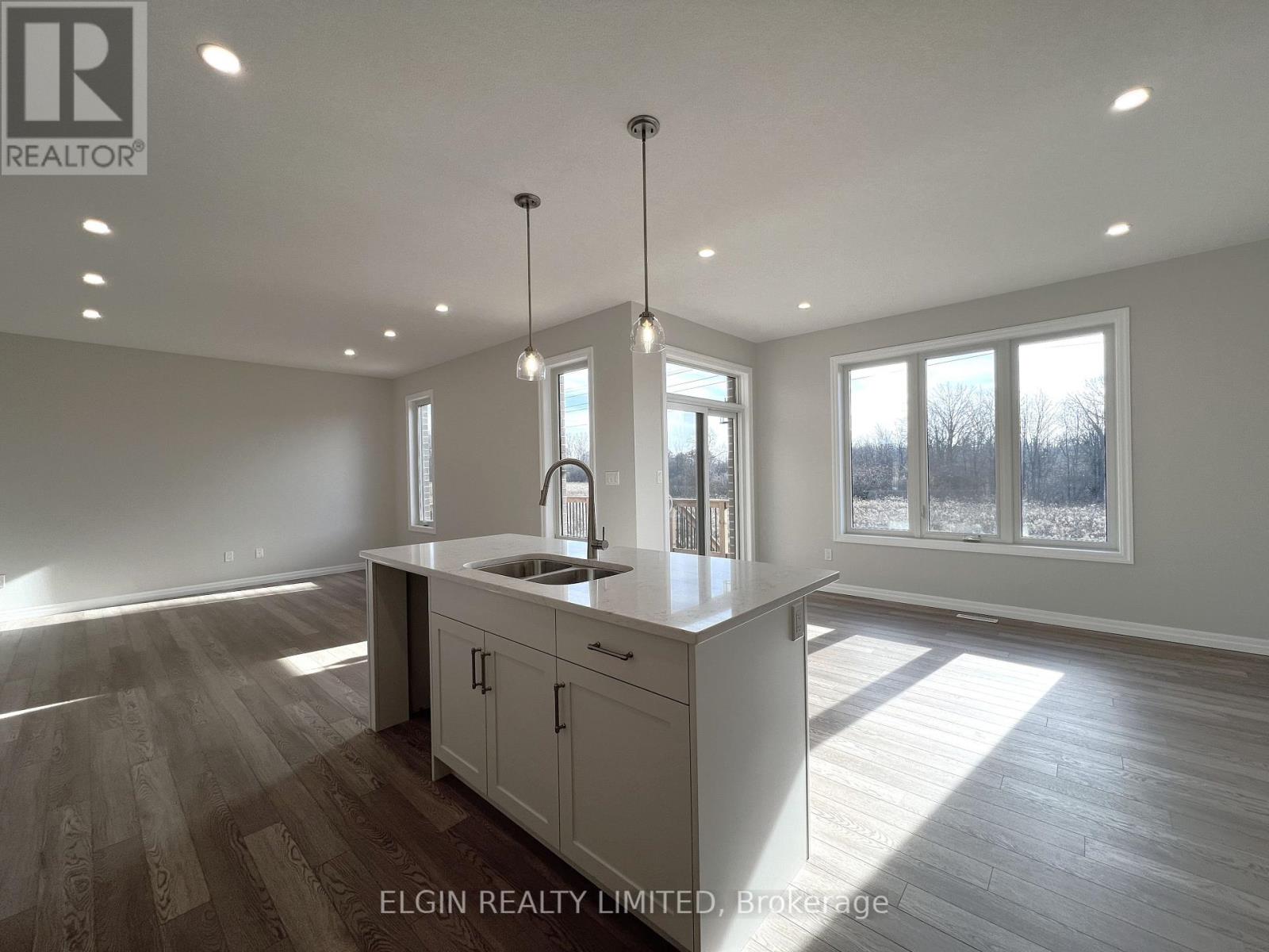 10 HORIZON COURT - 10