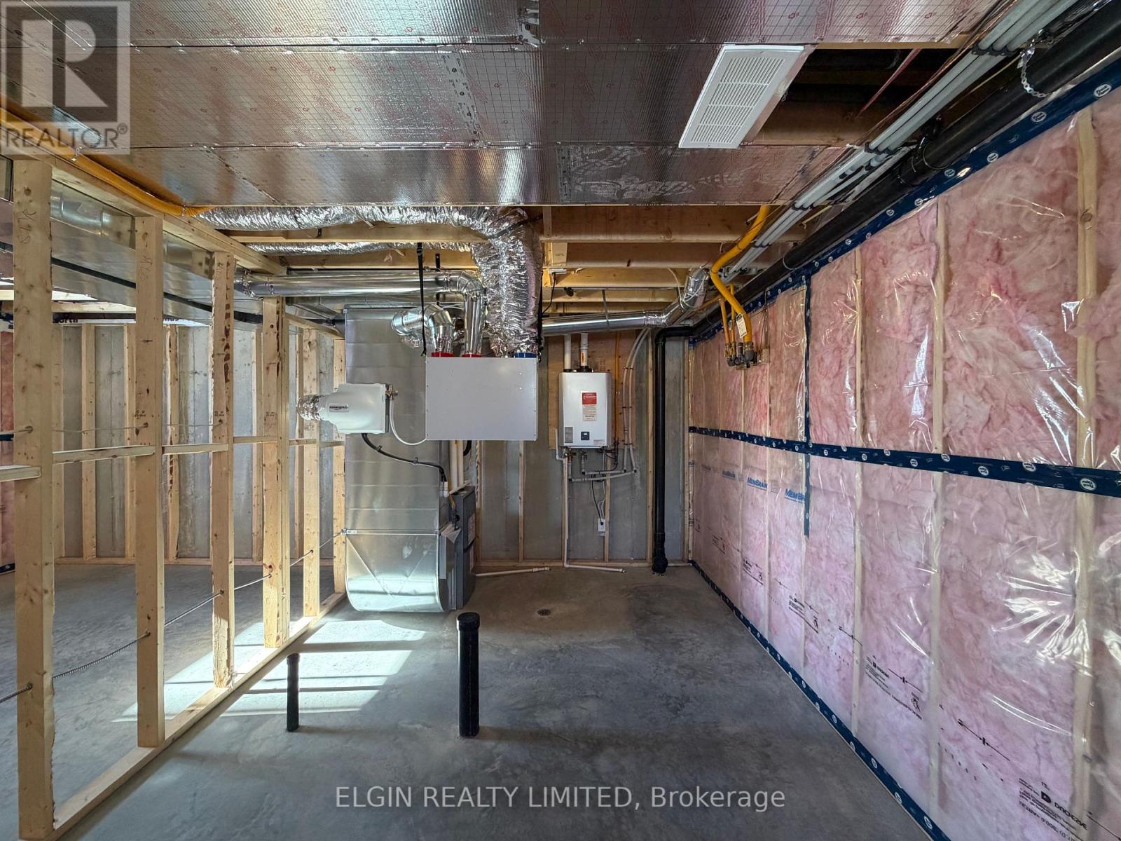 10 HORIZON COURT Property Photo