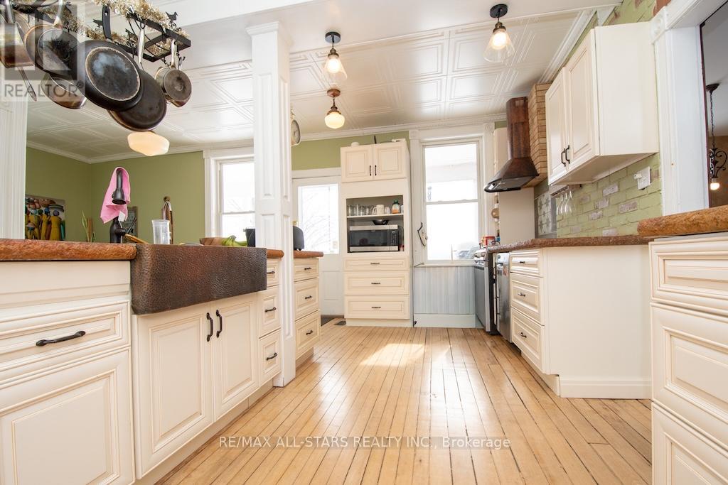 1665 DRANOEL ROAD - 16