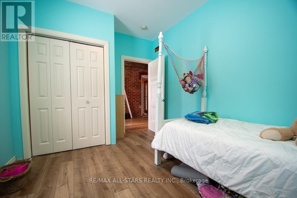 1665 DRANOEL ROAD - 37