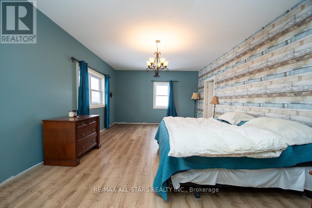 1665 DRANOEL ROAD - 26