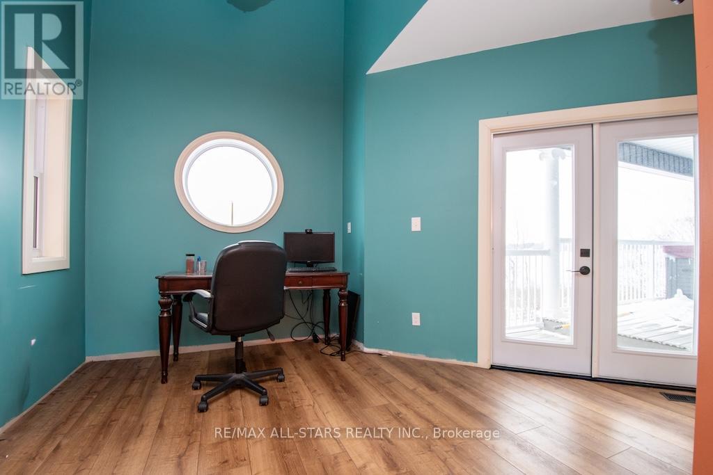 1665 DRANOEL ROAD - 41